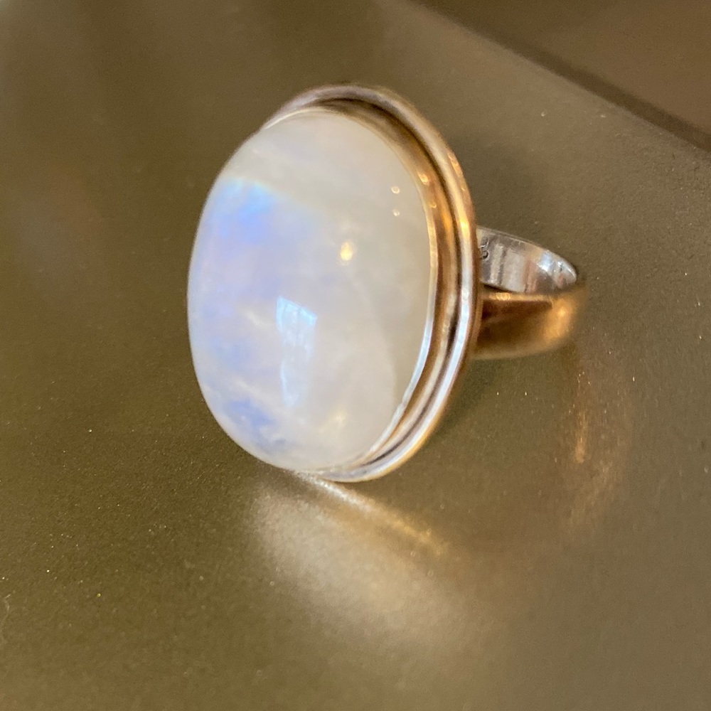 Moonstone ring size 8 on silver band